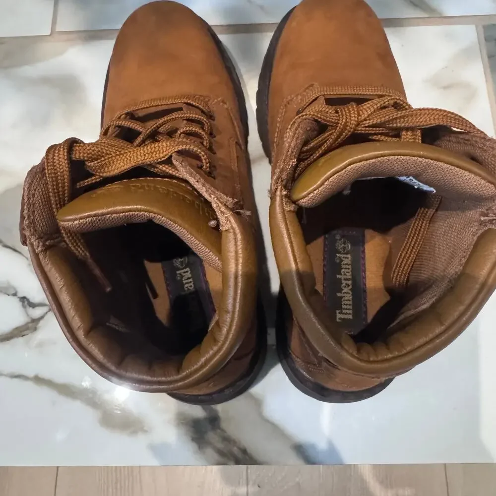 Timberland Women's Chukka Suede Leather Lug Sole Lace Up Booties‎ Size 7.5